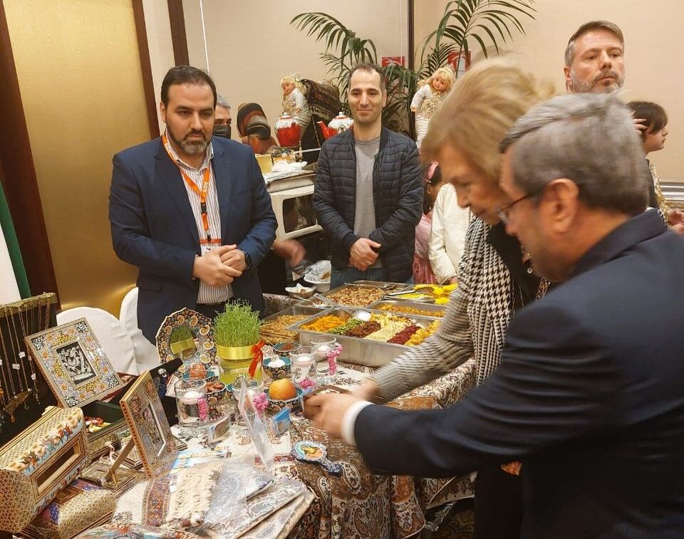 استقبال ملکه اسپانیا از هفت سین ایرانی