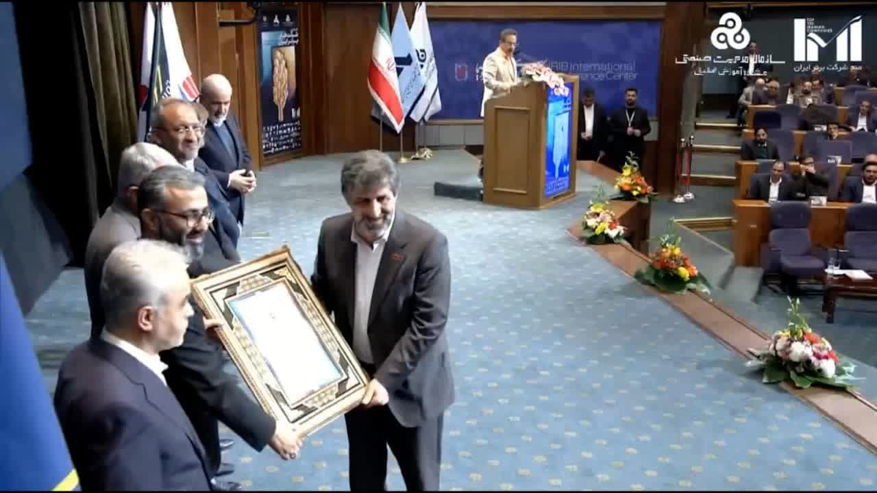 تراکتورسازی؛ همچنان پرچم دار ماشین آلات و تجهیزات فلزی کشور
