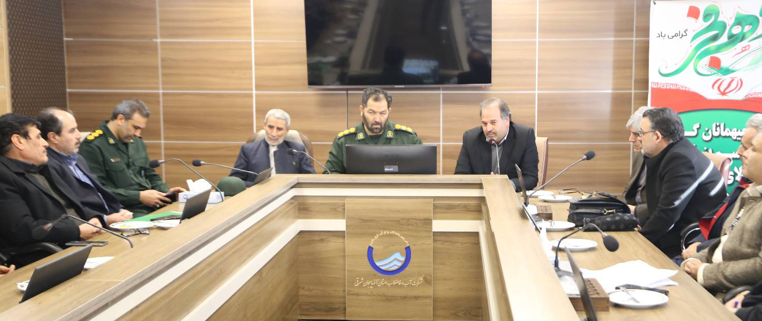 عزت، رشد و توسعه کشور مدیون ایثار شهداست