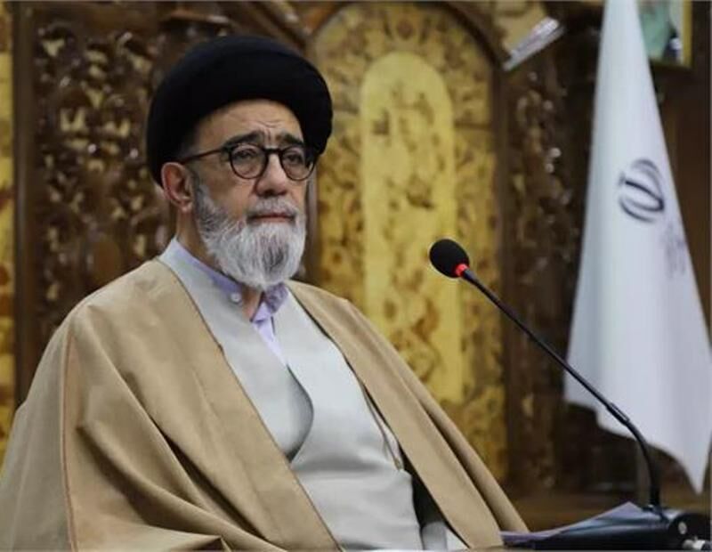سپاه عنصر اقتدار کشور است و باید تقویت شود