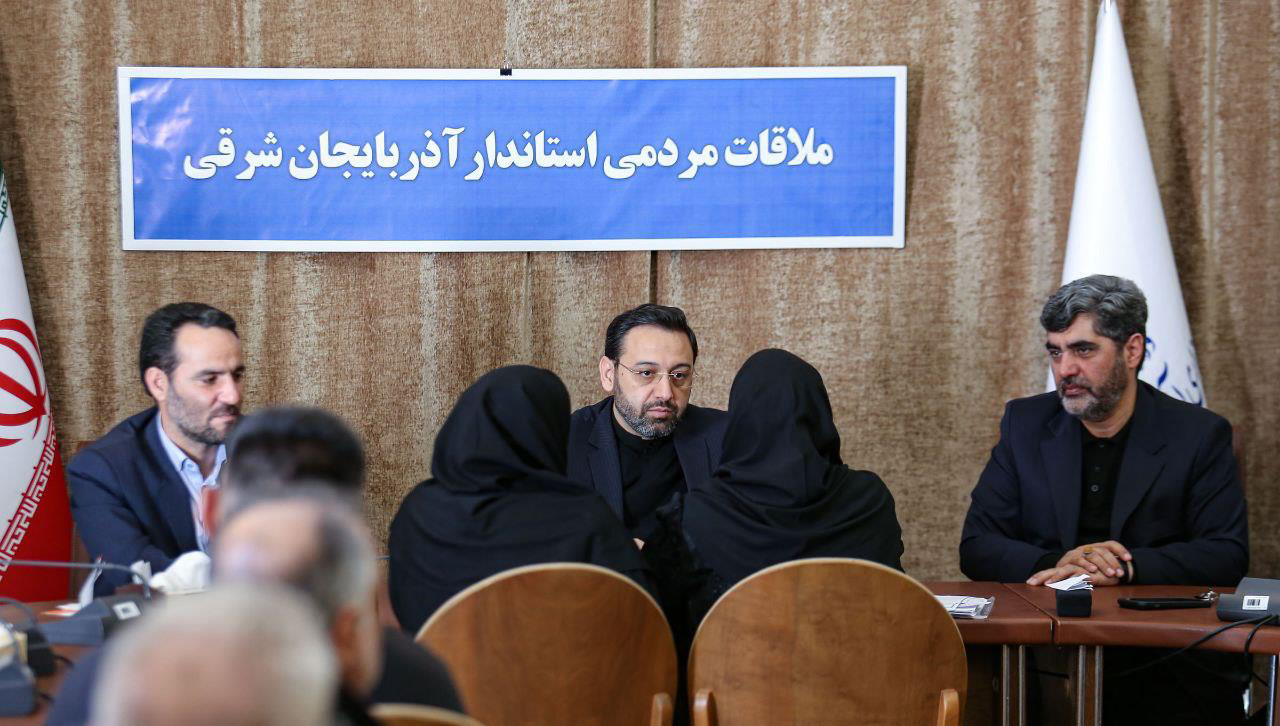 مدیران؛ پای کار مردم