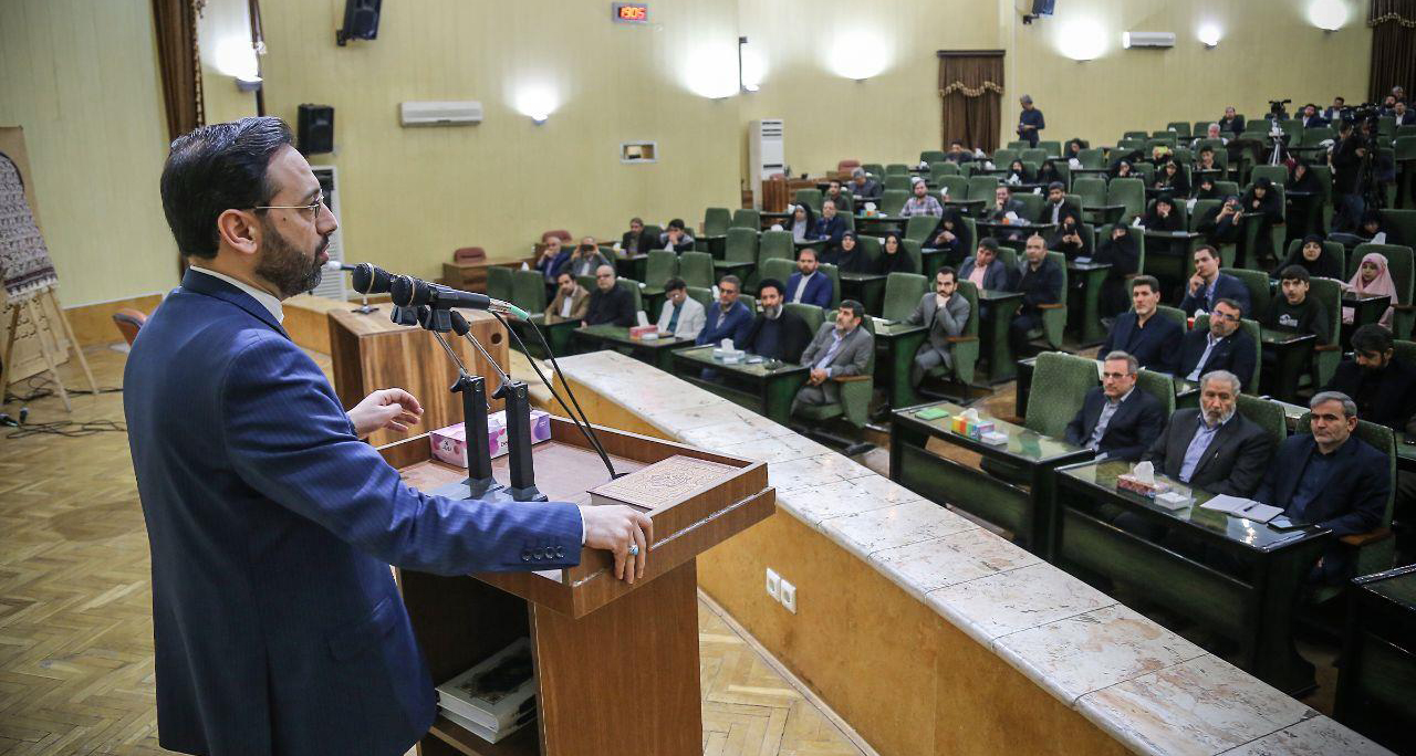 تربیت قرآنی جامعه را در مقابل آسیب‌های اجتماعی بیمه می‌کند