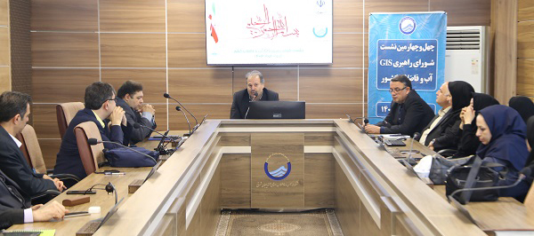 نشست شورای راهبری صنعت آب و فاضلاب با حضور مسئولین آبفای ۱۰ استان پیشرو کشور در تبریز