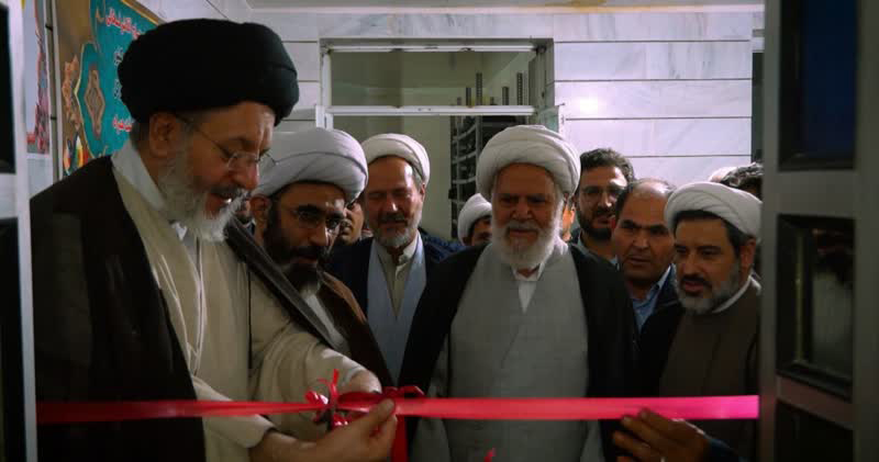 رونمایی از آینه کاری و مرمت تربتخانه آستان مقدس امامزاده سیداسماعیل زاویه