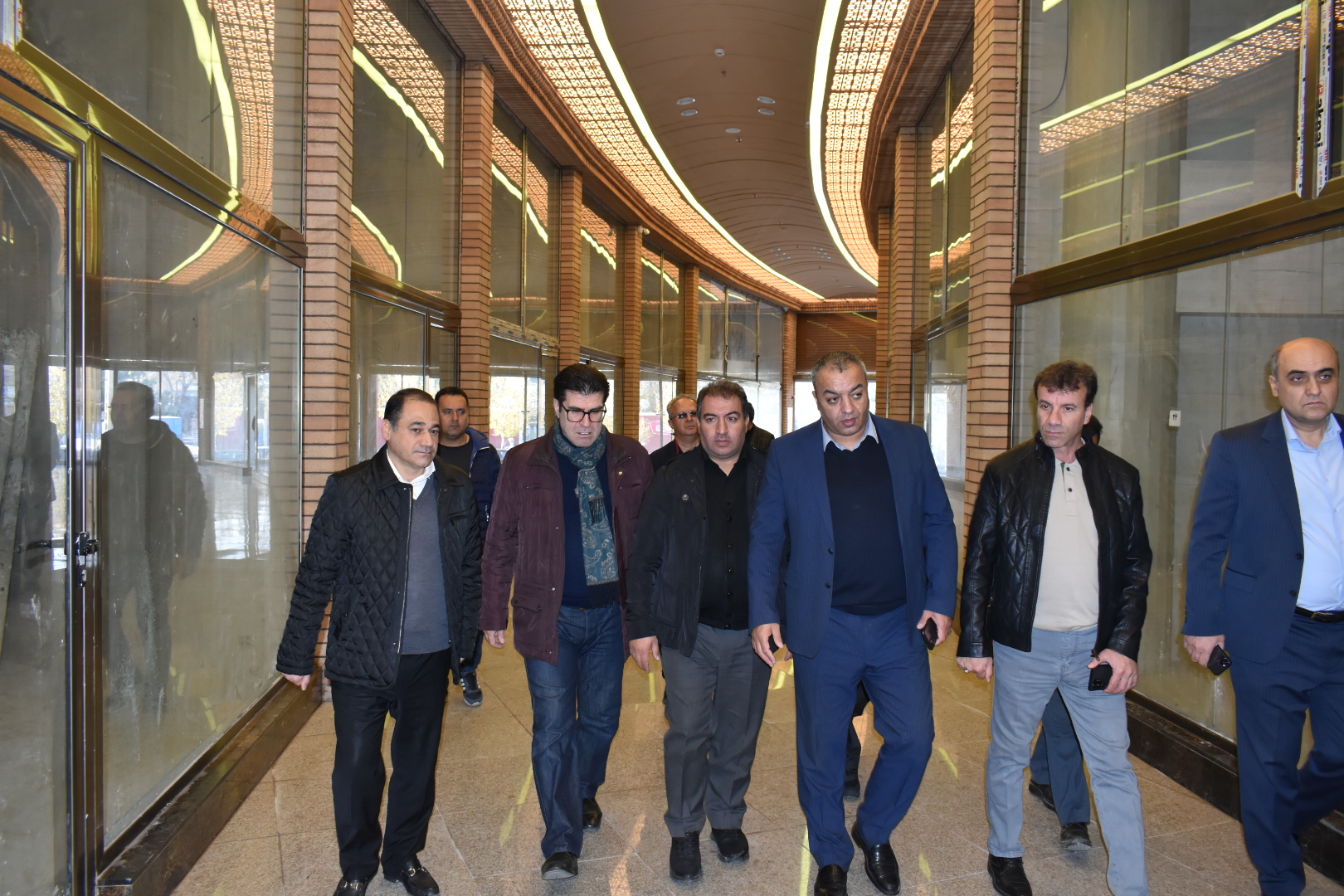 پارکینگ طبقاتی خیابان دارایی دوم تبریز؛ آماده بهره‌برداری