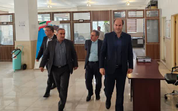 بازدید مدیرکل امور مالیاتی آذربایجان‌ شرقی از ادارات شهرستان