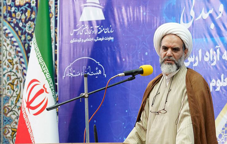 سازمان منطقه آزاد ارس با اجرای برنامه‌های قرآنی الگوی خدمت‌رسانی شد