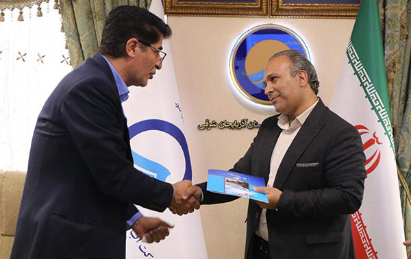 تجلیل از کارشناسان کنترل کیفیت و آبداران نمونه شرکت آبفای آذربایجان شرقی