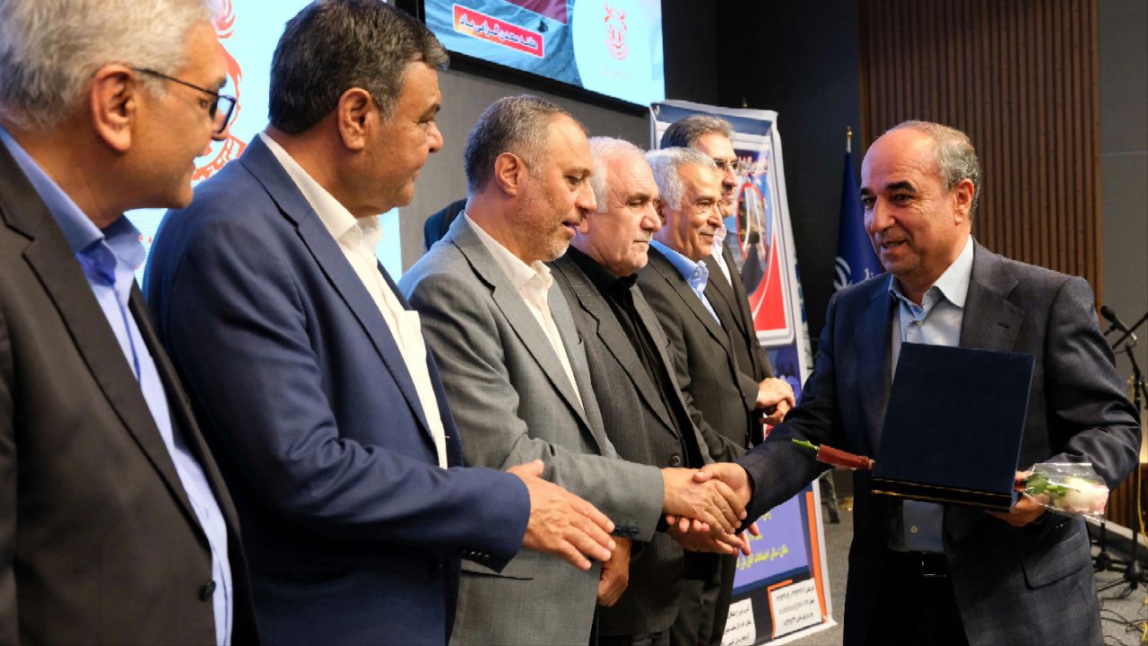 تجلیل از مجتمع مس سونگون و فعالان برتر معدنی آذربایجان‌شرقی