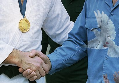 قهرمانی رزمی‌کار تبریزی خارج از تشک مسابقه!