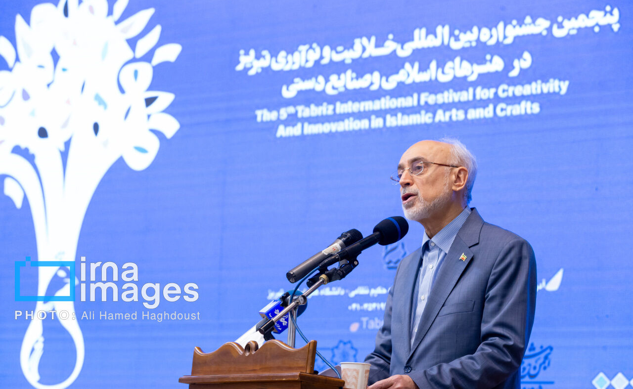 جوانان تبریز چهره بناهای تاریخی را پیش از آسیب، مستند کنند