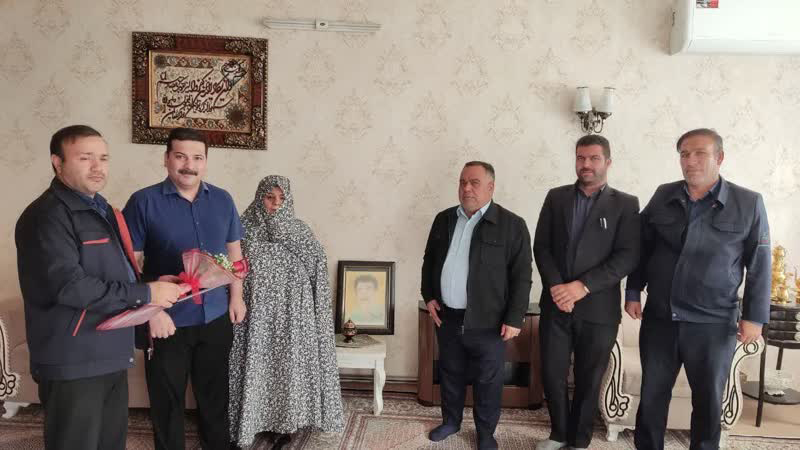 تکریم خانواده‌های معظم شهدا توسط مجتمع مس سونگون