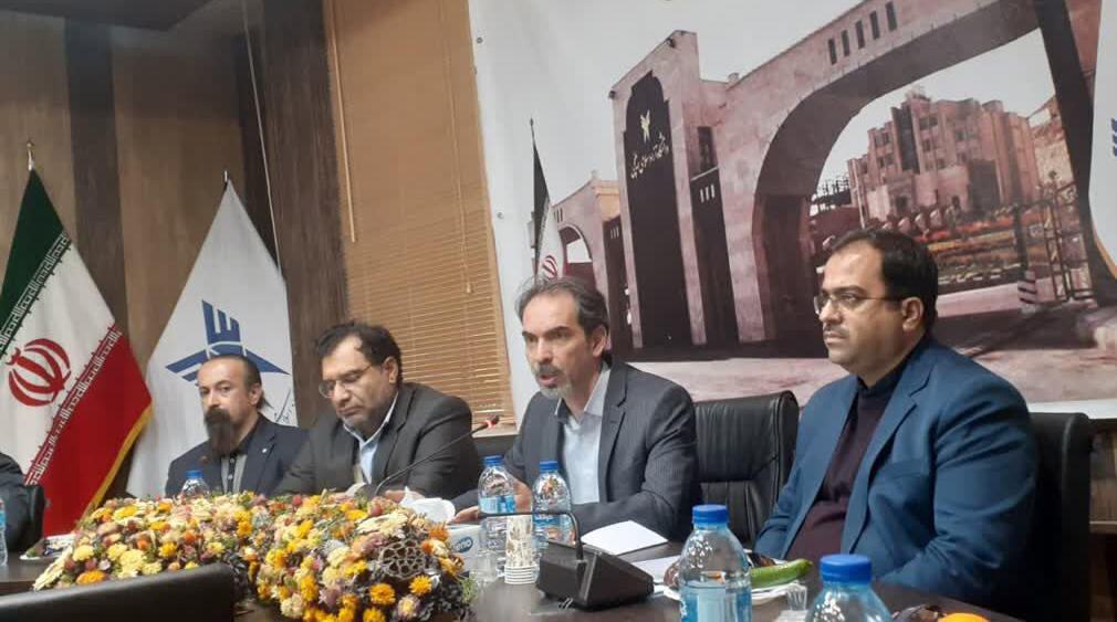 استقرار ۴۰ شرکت فناور در مرکز رشد دانشگاه آزاد اسلامی ایلخچی
