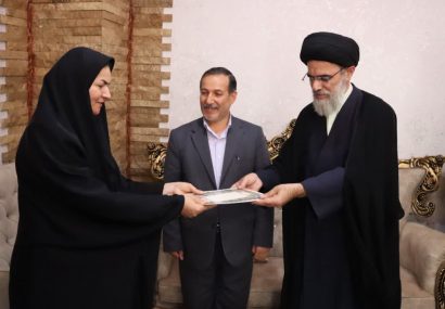 تجلیل مدیرکل تبلیغات اسلامی آذربایجان شرقی از خانواده شهدای جنگ رمضان در آذرشهر و بناب