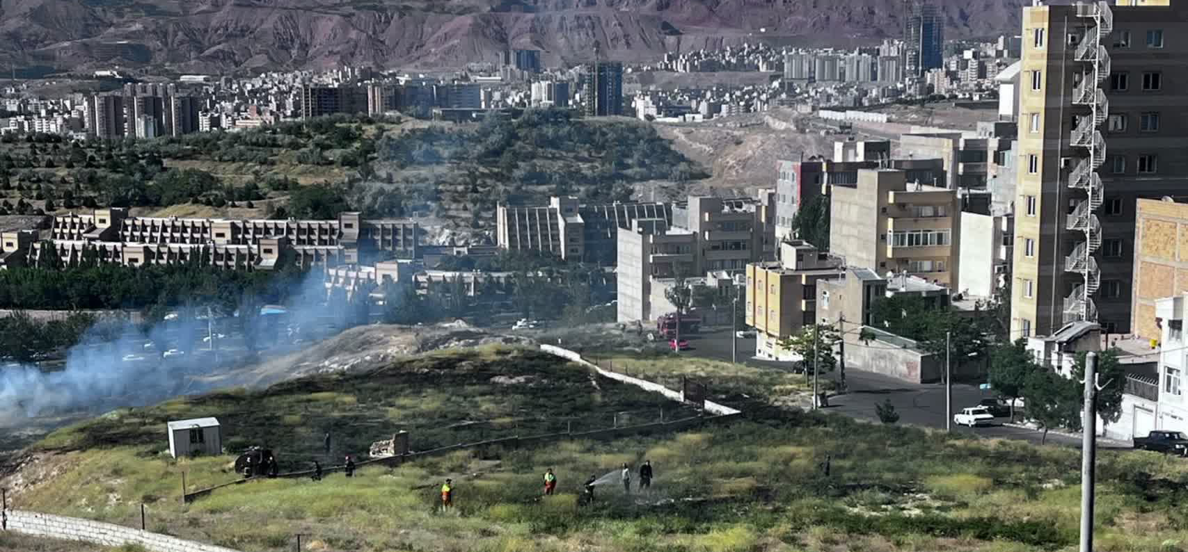 آتشسوزی علفهای هرز اراضی دانشگاه تبریز مهار شد