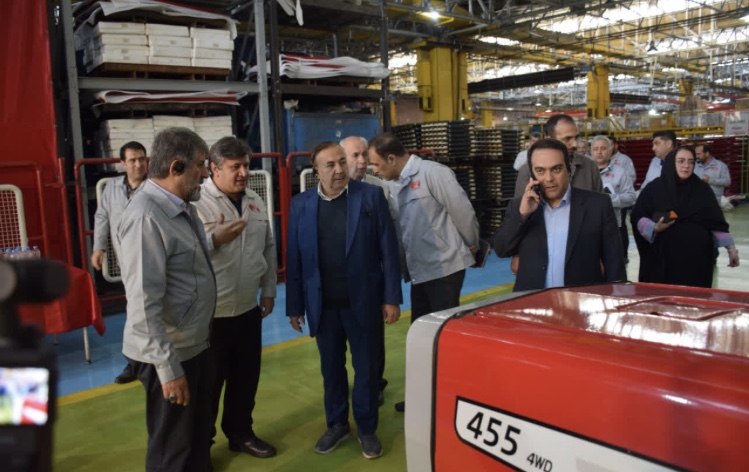 رفع موانع تولید تراکتورسازی و حل مشکل تسهیلات خرید تراکتور روی میز رئیس‌جمهور