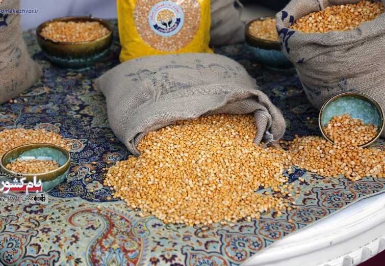 گزارش تصویری  اختتامیه سومین جشنواره ملی لپه و خشکبار آذرشهر
