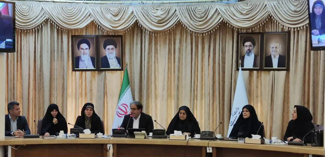 تأکید بر هم‌افزایی دستگاه‌های اجرایی آذربایجان شرقی برای ارتقای توانمندسازی بانوان